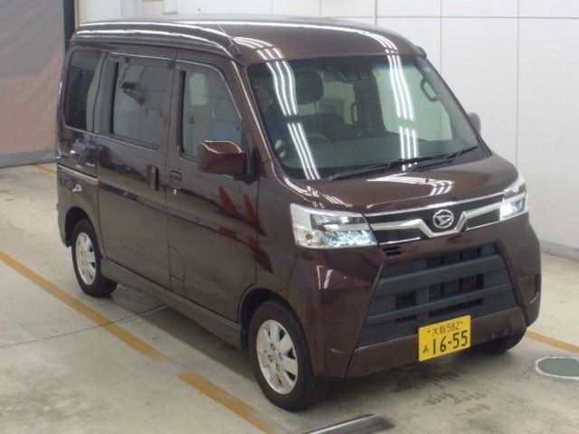 3031 Daihatsu Atrai wagon S321G 2021 г. (NAA Osaka)